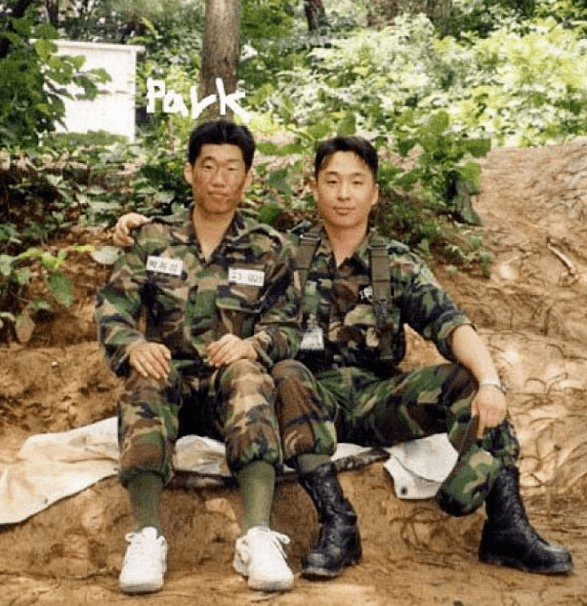 박지성 군대시절 사진 공개