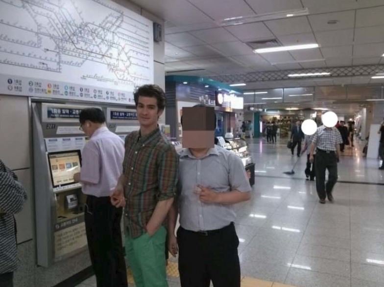 지하철에서 발견된 연예인!