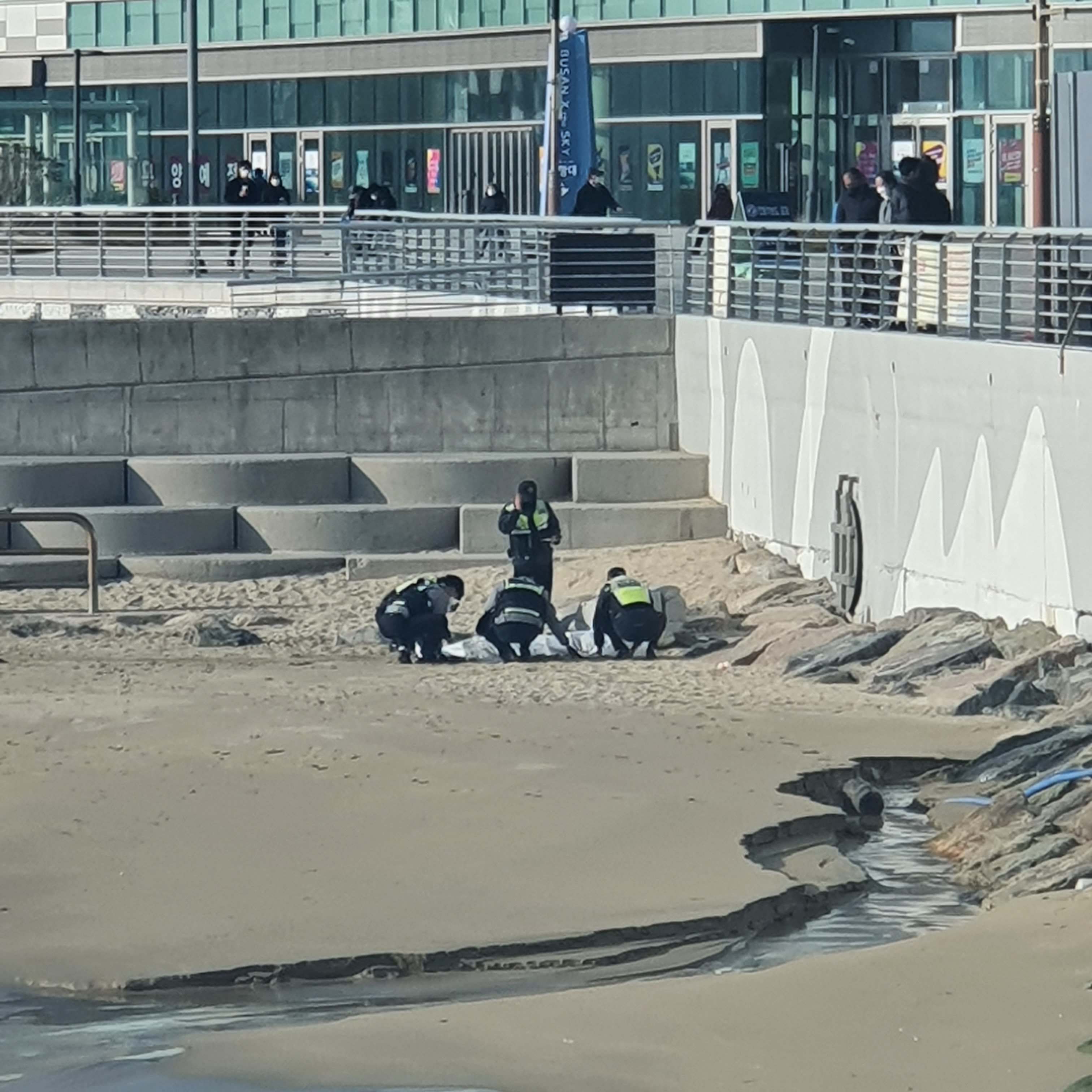 Is it true that the body of Haeundae has been pushed around?