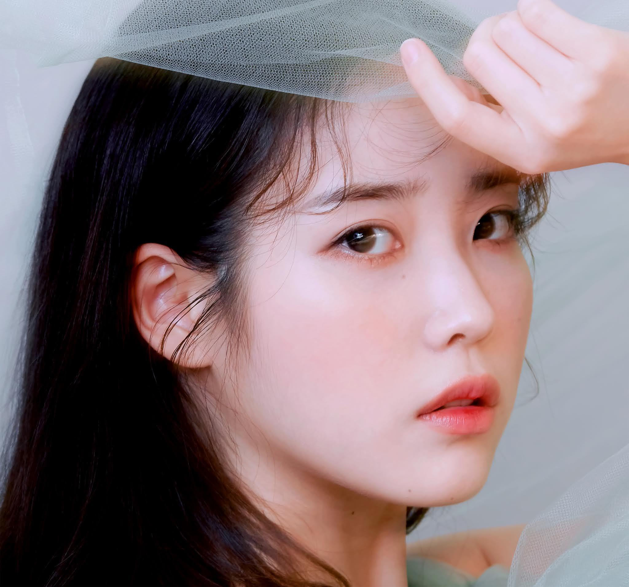 IU VOGUE Secret Party Photoshoot