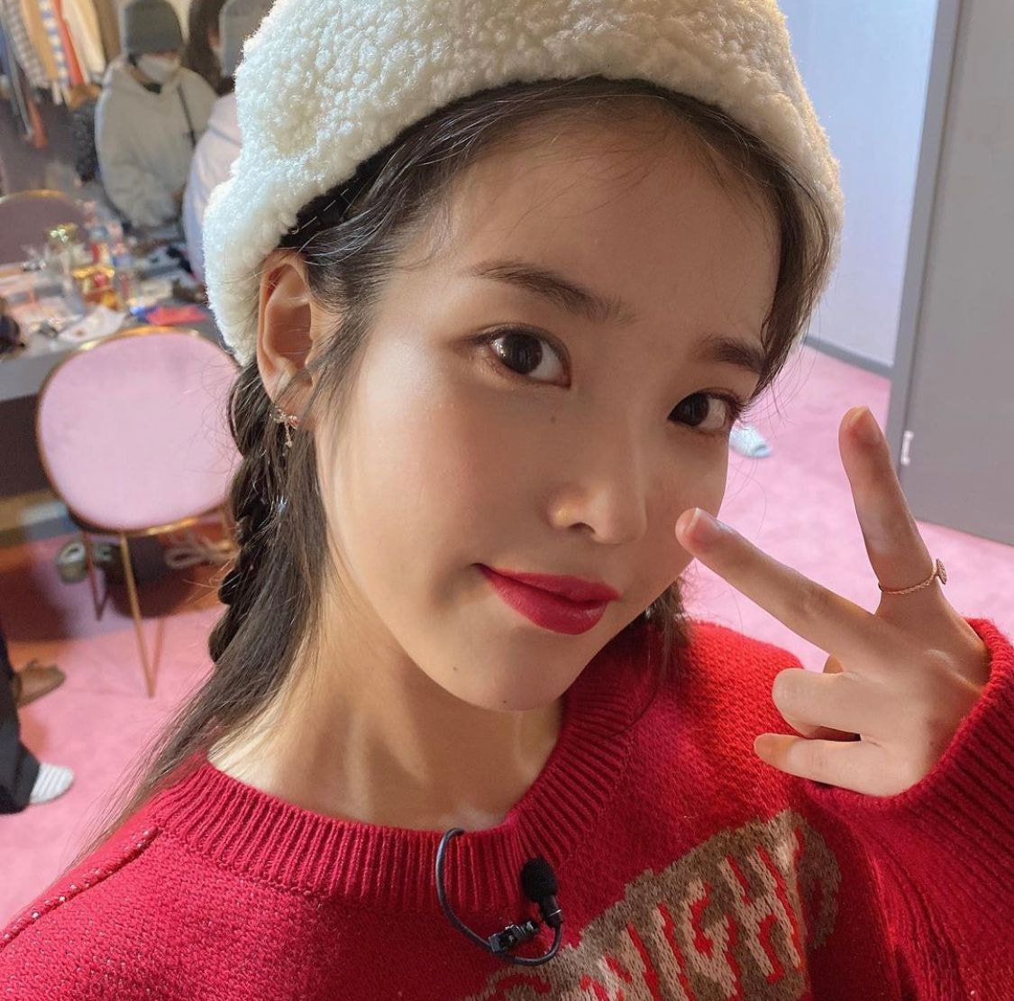 Christmas IU Instagram