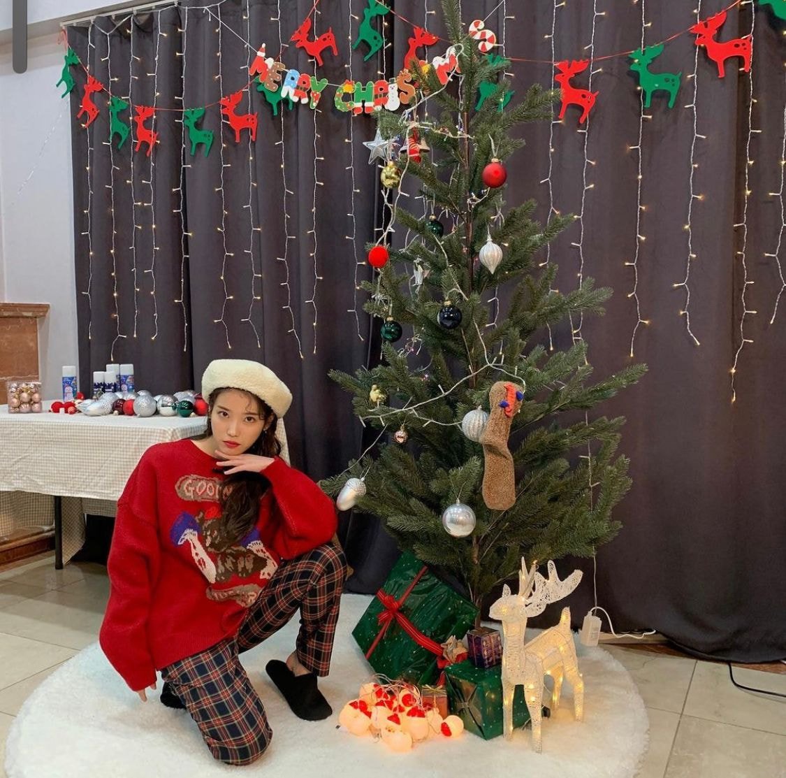 Christmas IU Instagram