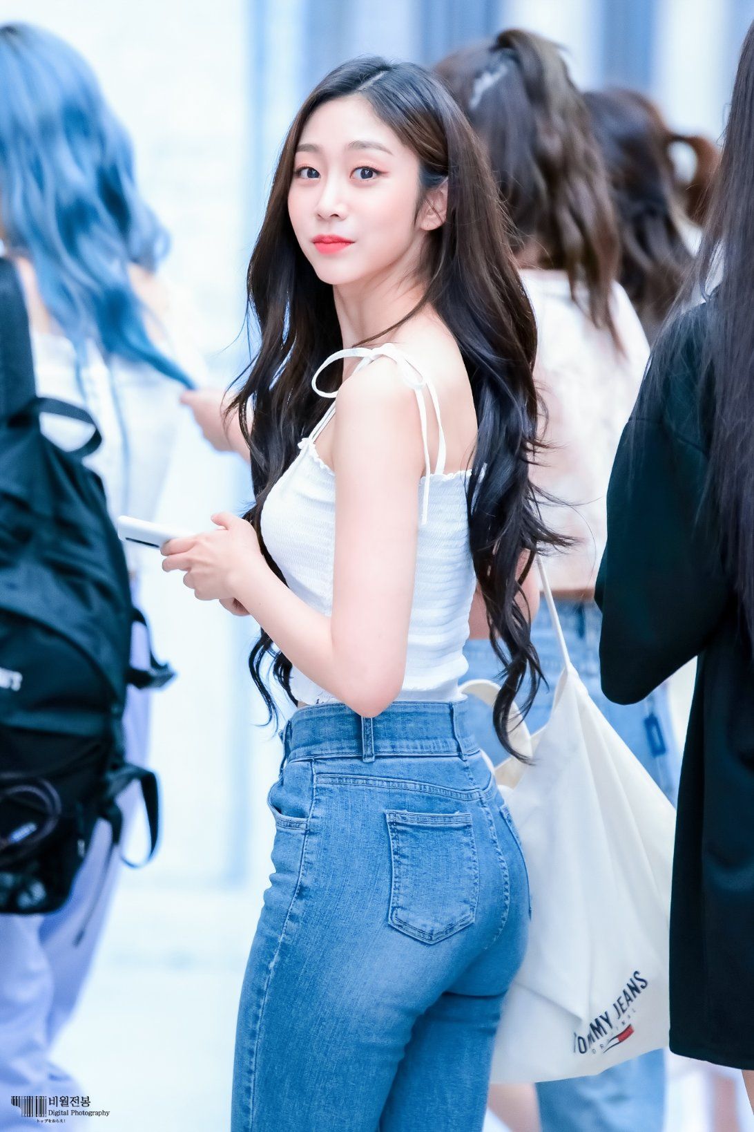 Jisoo jeans