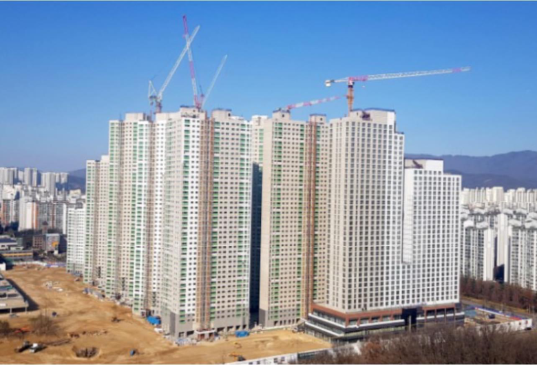 Apartment complexes that have raised the floor space rate to the limit.jpg