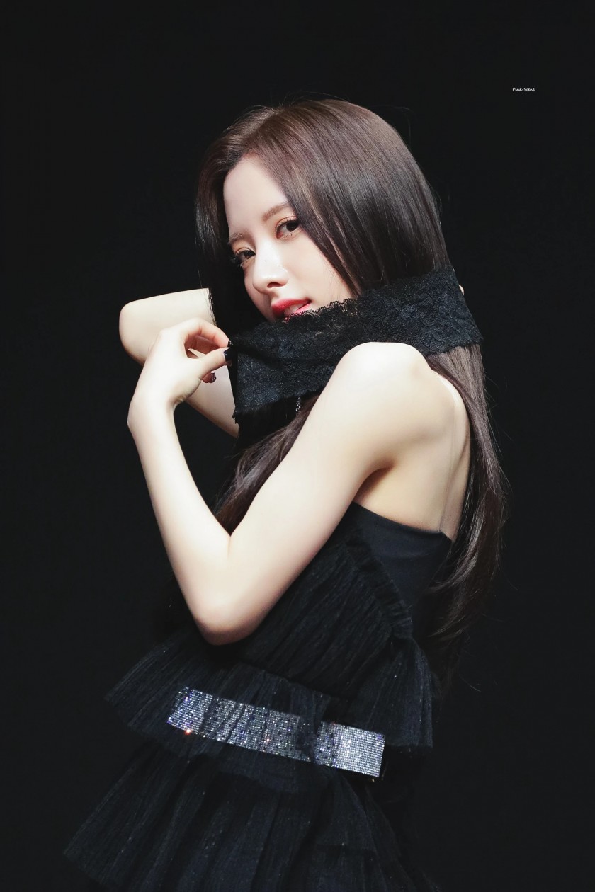 blindfolded Bona