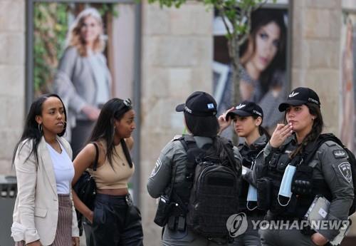 The first day of Israel's "No Mask"...Restored Laughter and Relaxation