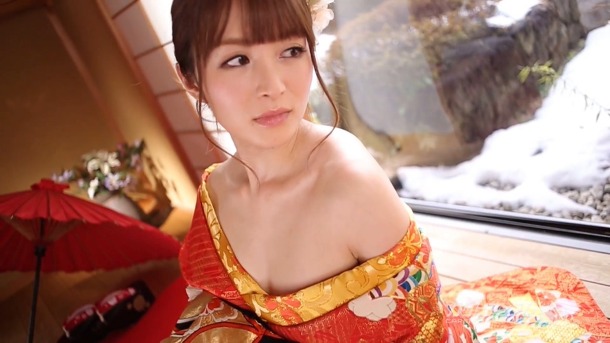 Miku Ohashi in Kimono