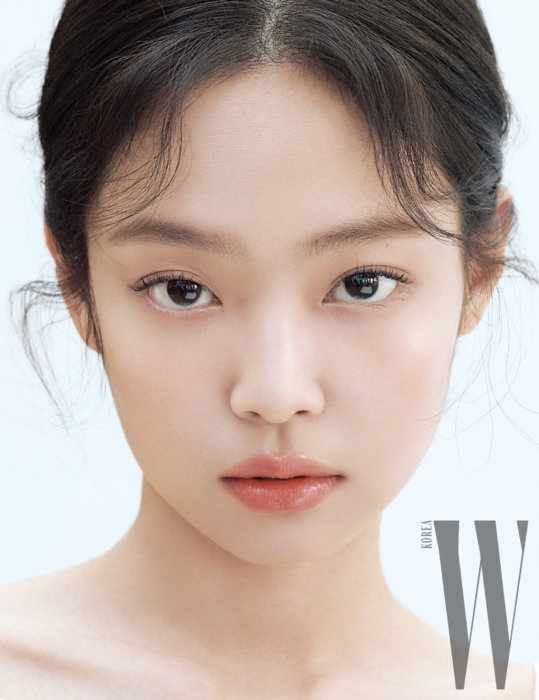 BLACKPINK JENNIE