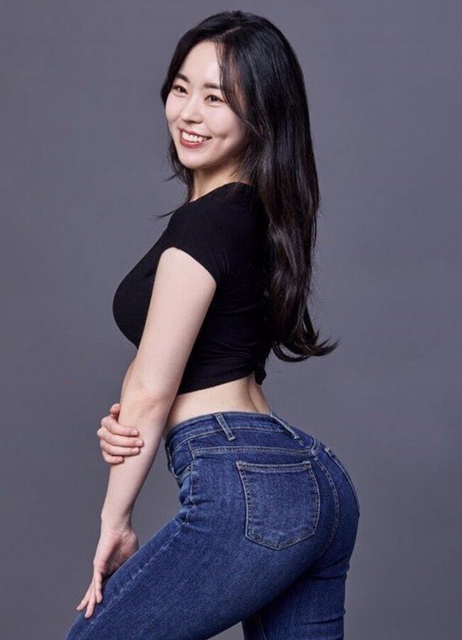 취미로 운동하는 61kg 간호사 눈나