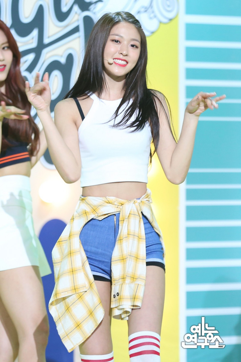 AOA Seolhyun