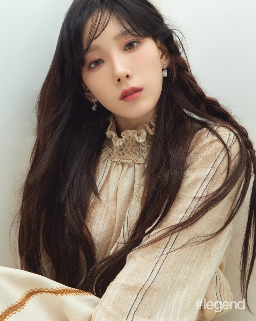 Taeyeon Hong Kong magazine photo shoot