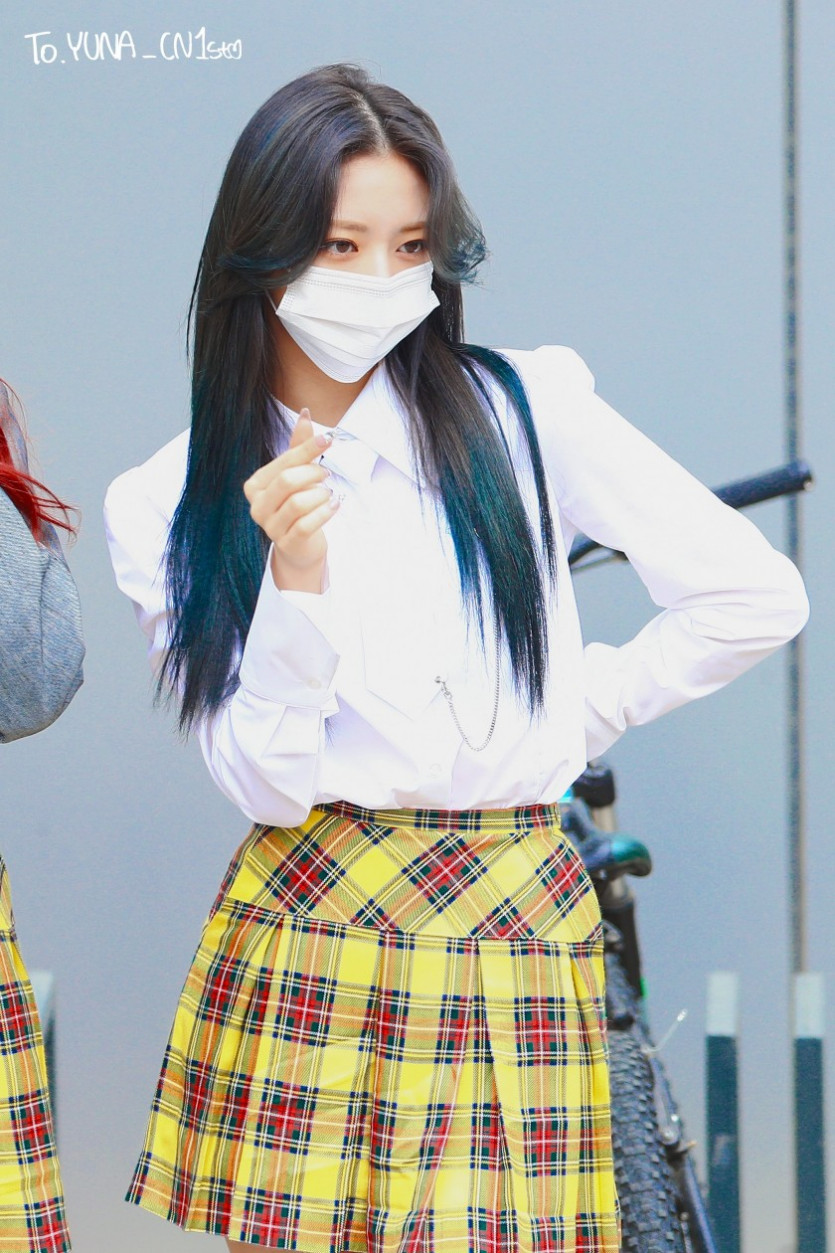 On my way to work, ITZY Yuna's beauty level