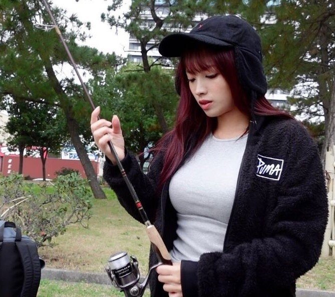 Japanese fishing king sister.jpgif