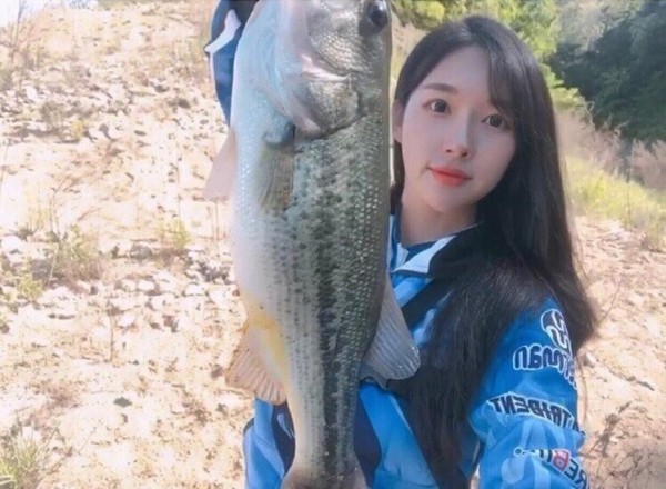 My country's good-bodied angler sister 4