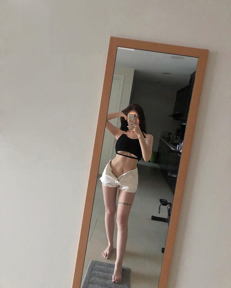 Vietnamese Girl Bikini Selfie ㄷㄷ