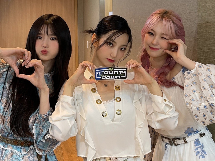 Fromis_9