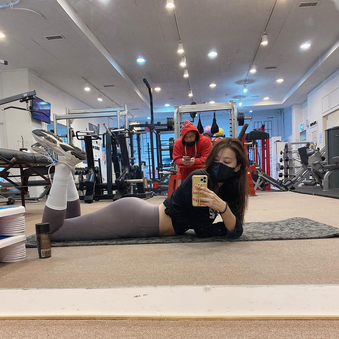 Yoo In-young resigns while exercising.