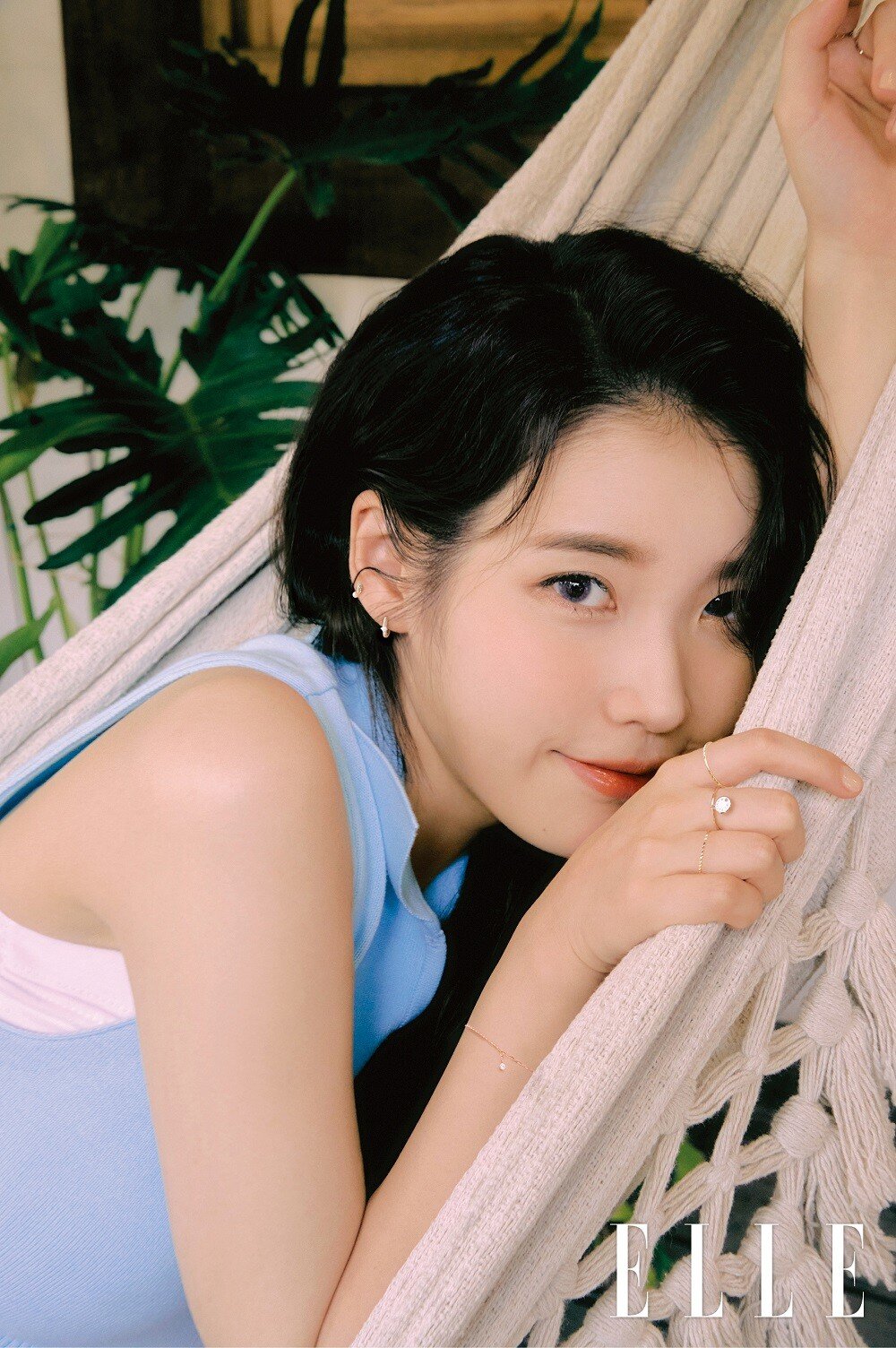 Lee Ji-eun (IU) - Photo shoot