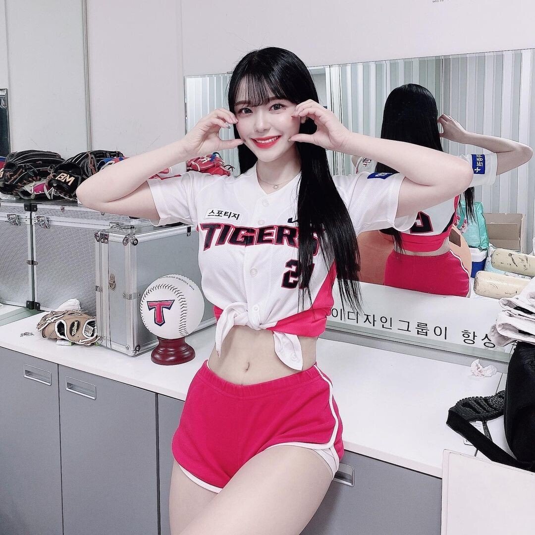 Lee Da-hye Cheerleader