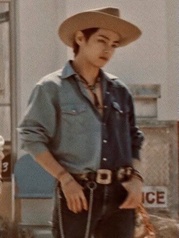 Overseas fans who saw BTS' new cowboy outfit.jpg