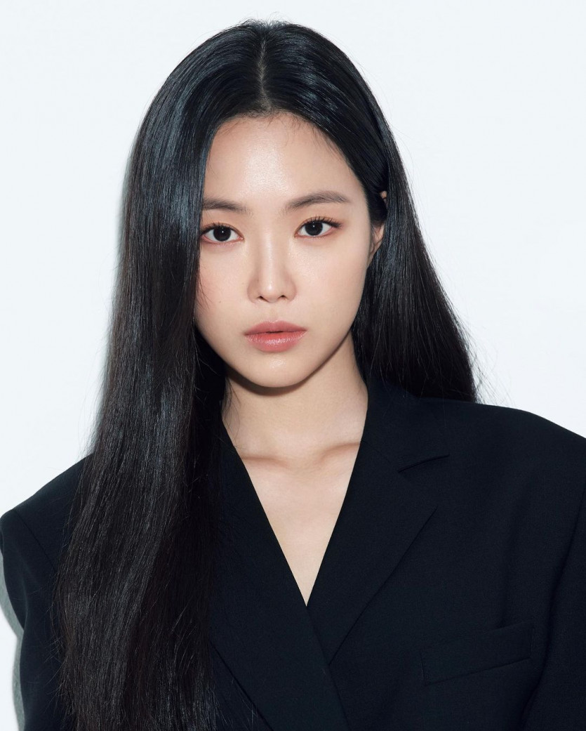 Son Na Eun's concept photo