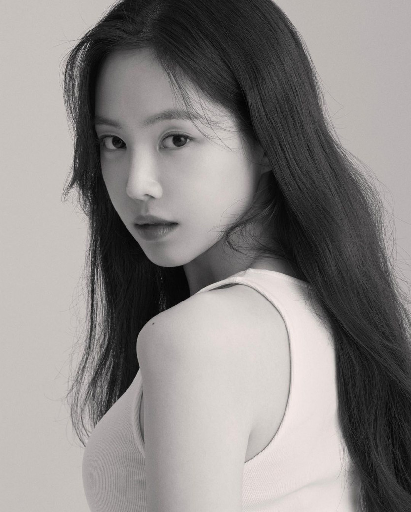 Son Na Eun's concept photo