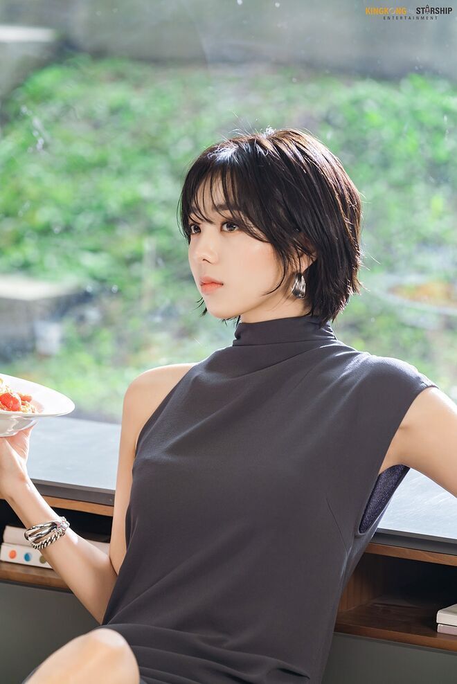 Chae Soo-bin Short Hair Transformation