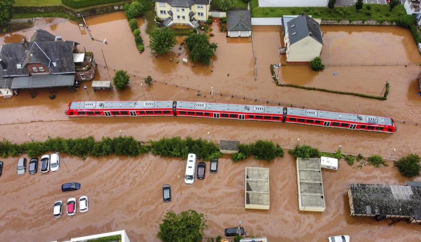 Foreign media photos of flood damage in western Germany