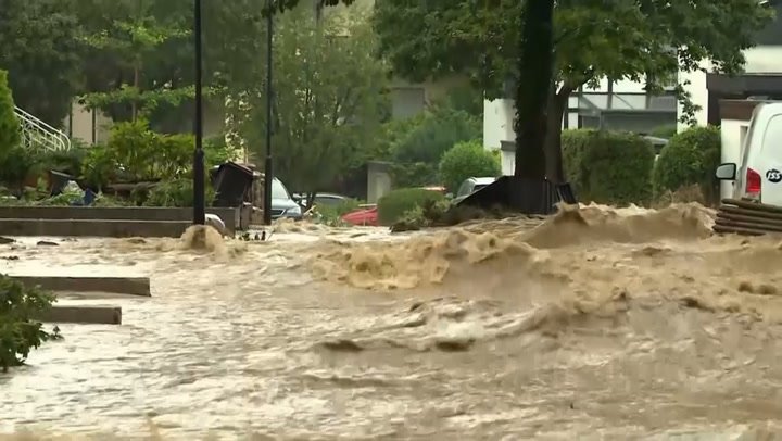 Foreign media photos of flood damage in western Germany