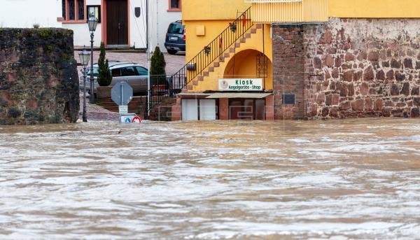 Foreign media photos of flood damage in western Germany