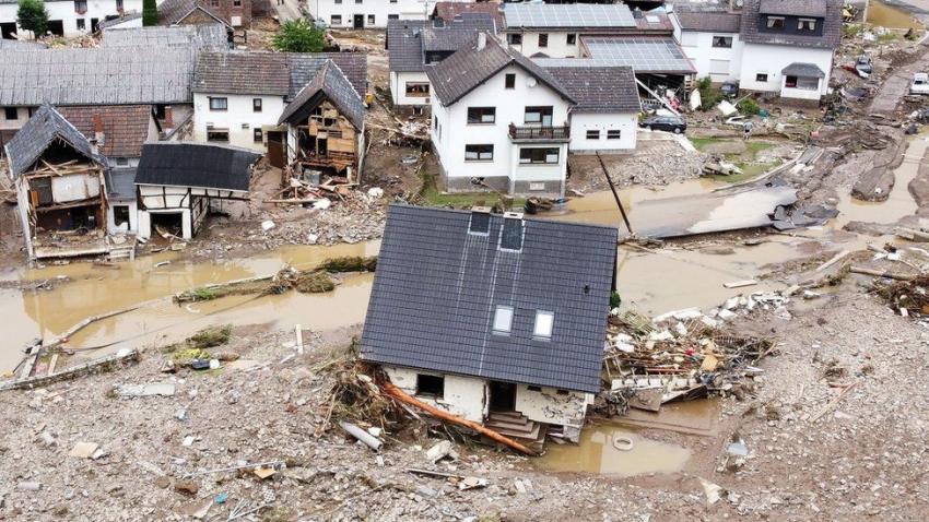 Foreign media photos of flood damage in western Germany