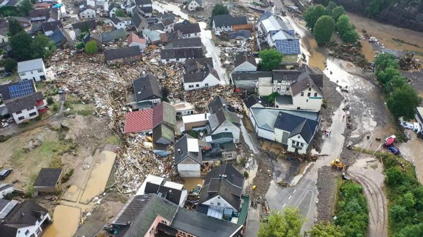 Foreign media photos of flood damage in western Germany