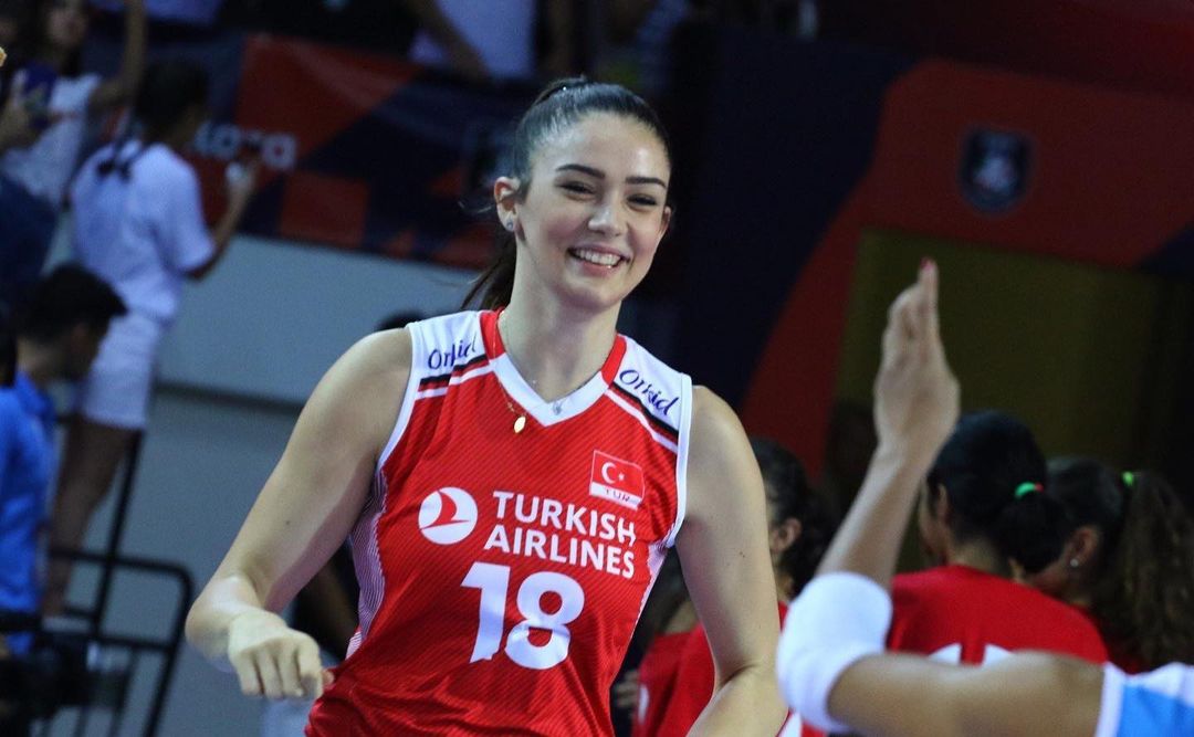 Turkish volleyball player sister