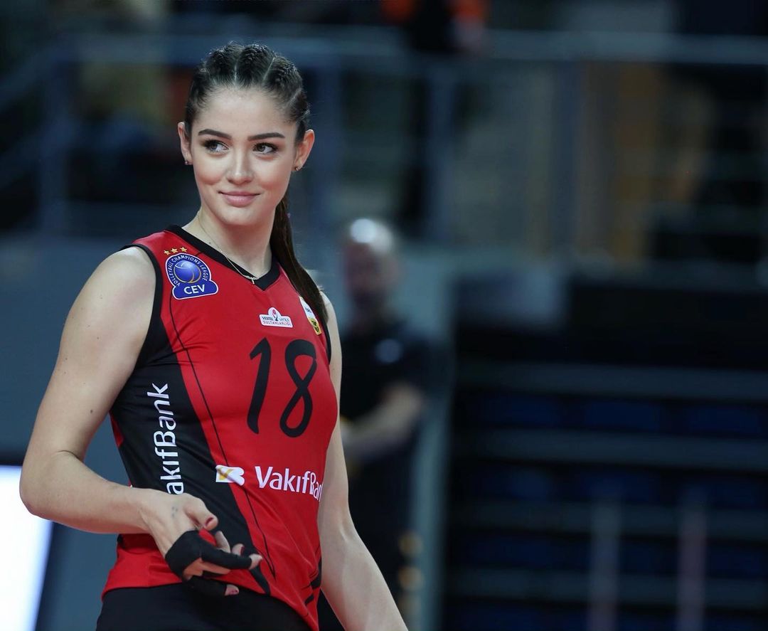 Turkish volleyball player sister