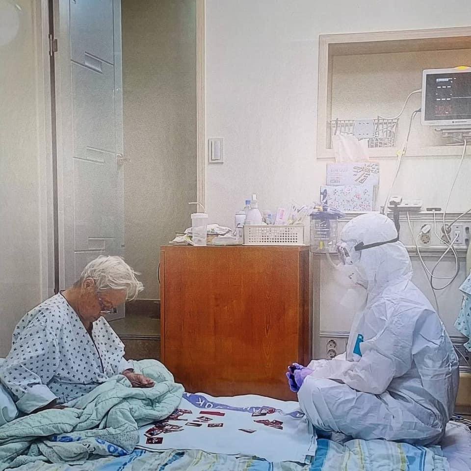 Medical staff consideration for a grandmother quarantined in a nursing hospital.