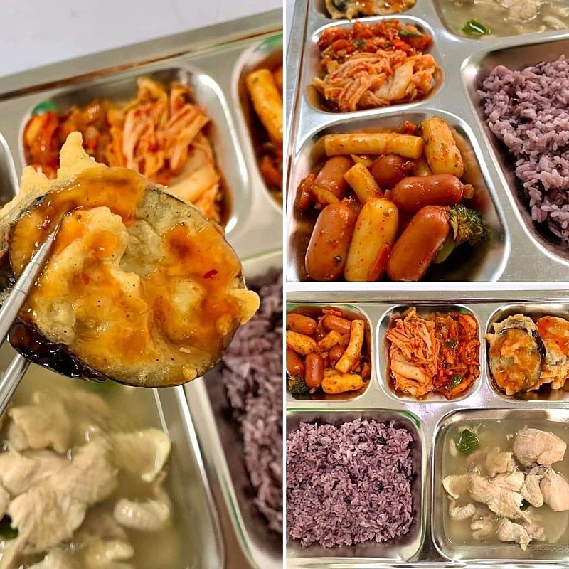 A private company did a demonstration of a military meal service.