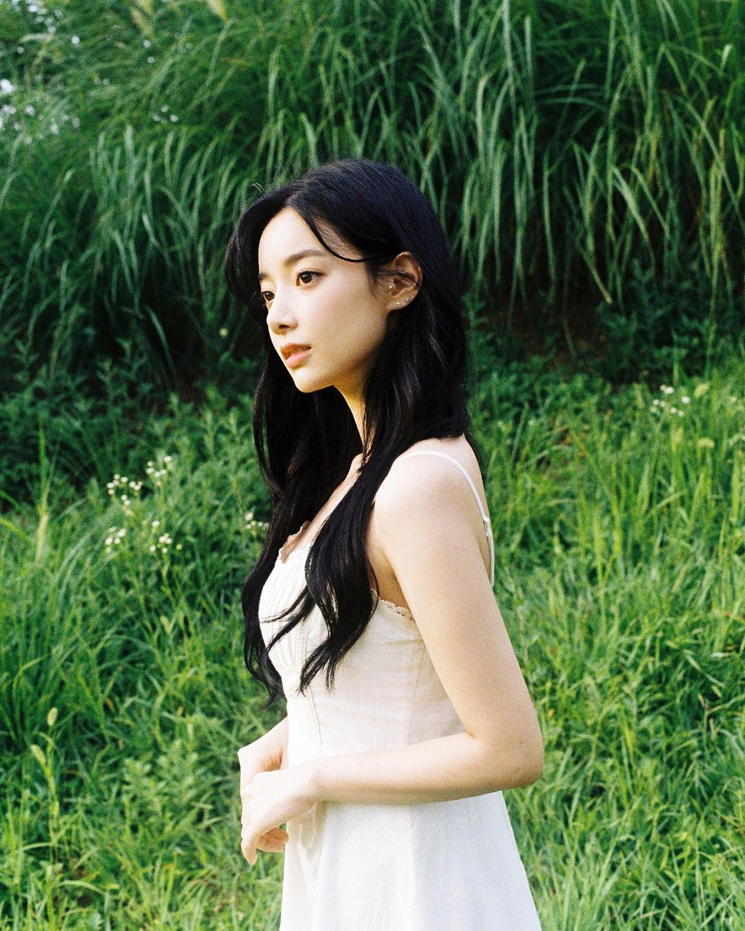 Lee Hyun-joo Instagram_Strap Sleeveless Dress