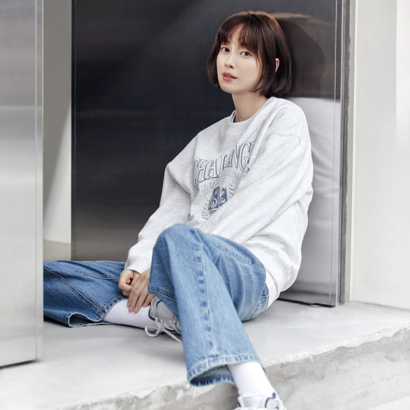 Lee Na-young's Top Ten pictorial