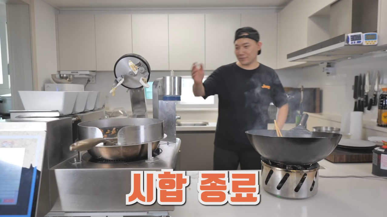 Human vs. Machine Fried Rice Competition