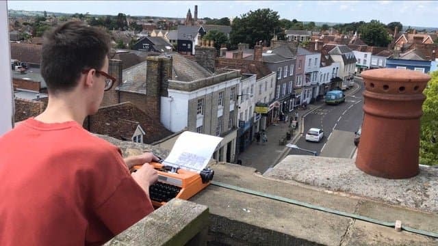 An artist who draws with a typewriter.