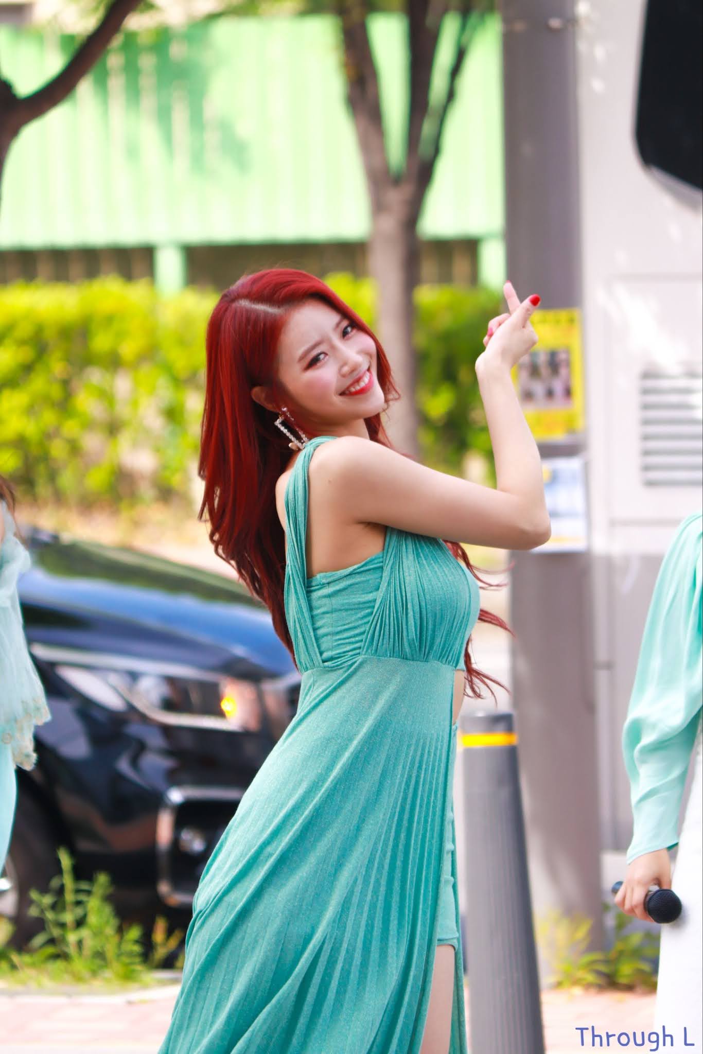 Goddess outfit, red-haired Mi-Joo.