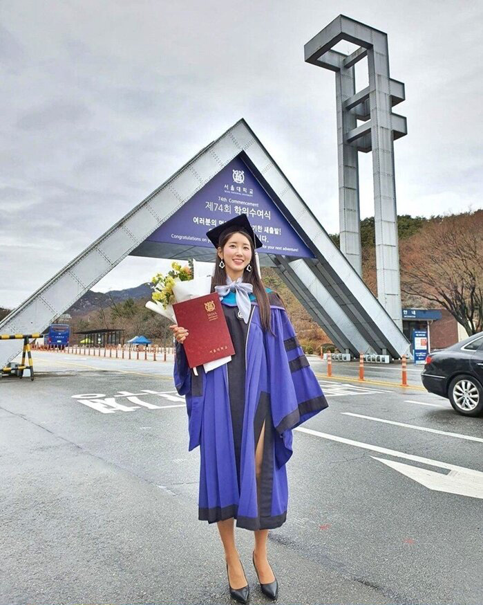 Seoul National University athlete who works out.