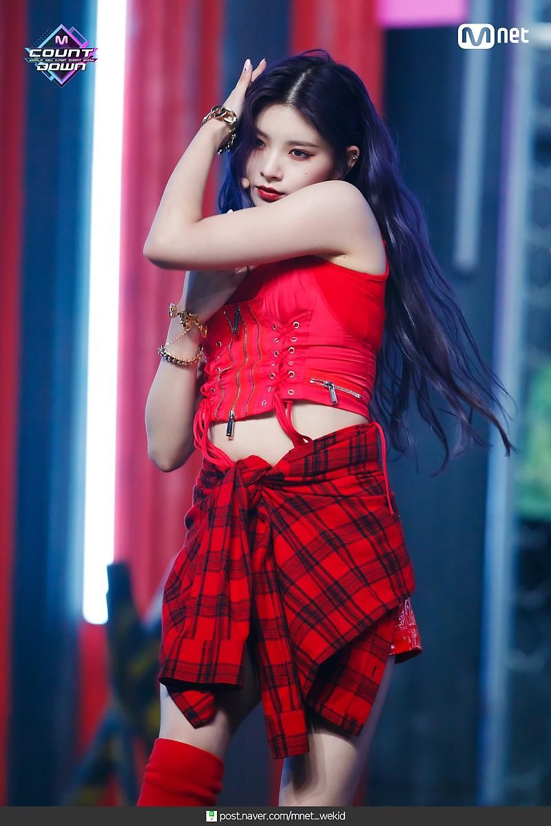 Fromis9's Ren.