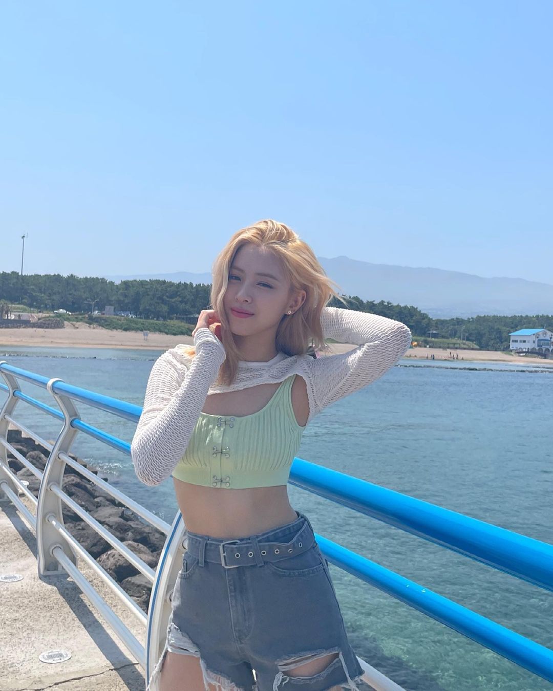 ITZY went to the beach in Jeju Island.