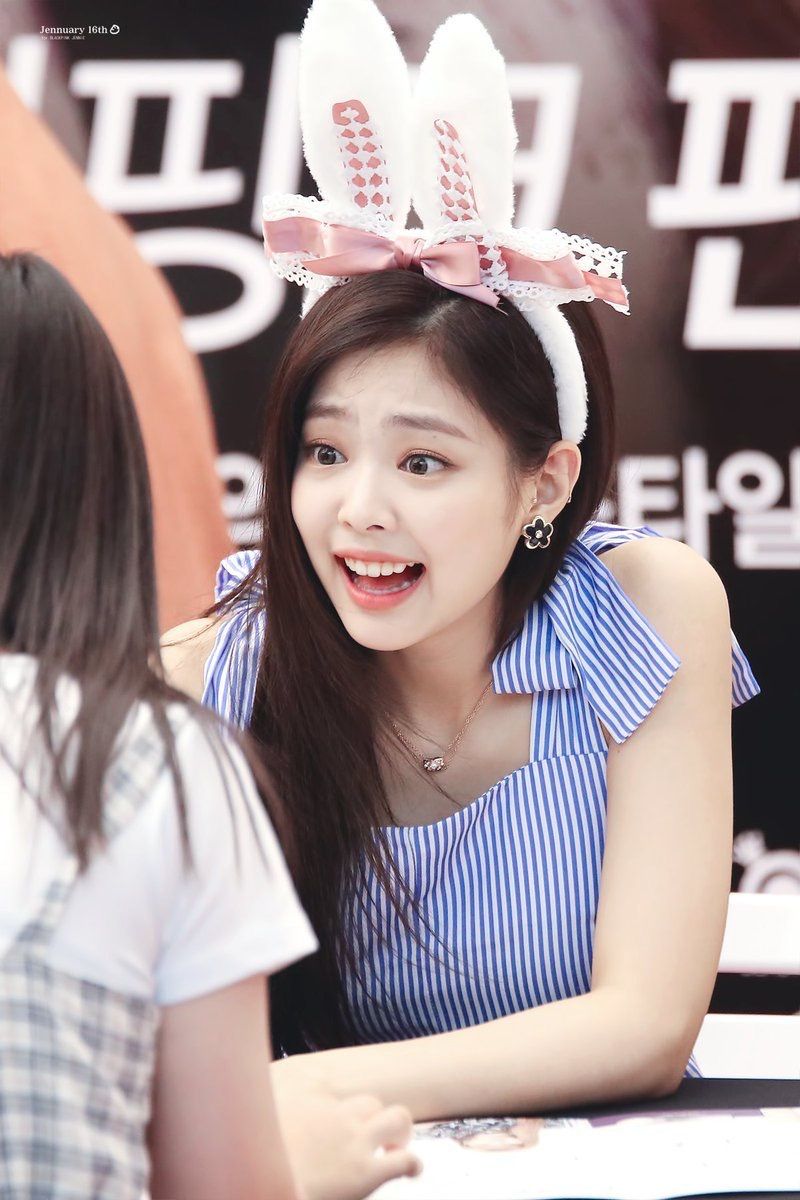 BLACKPINK JENNIE.