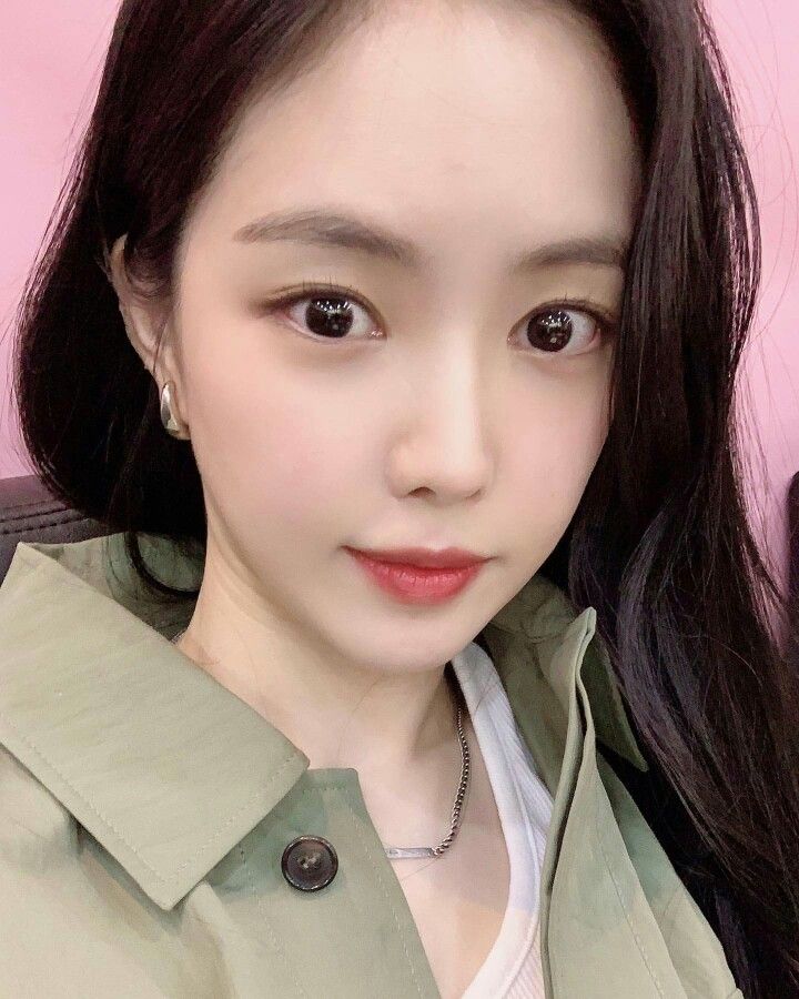 Son Na-eun