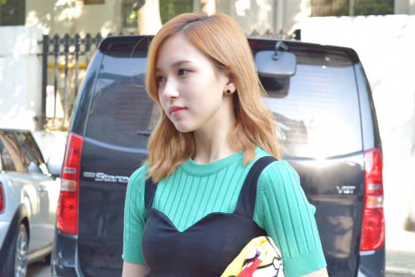 TWICE MINA.