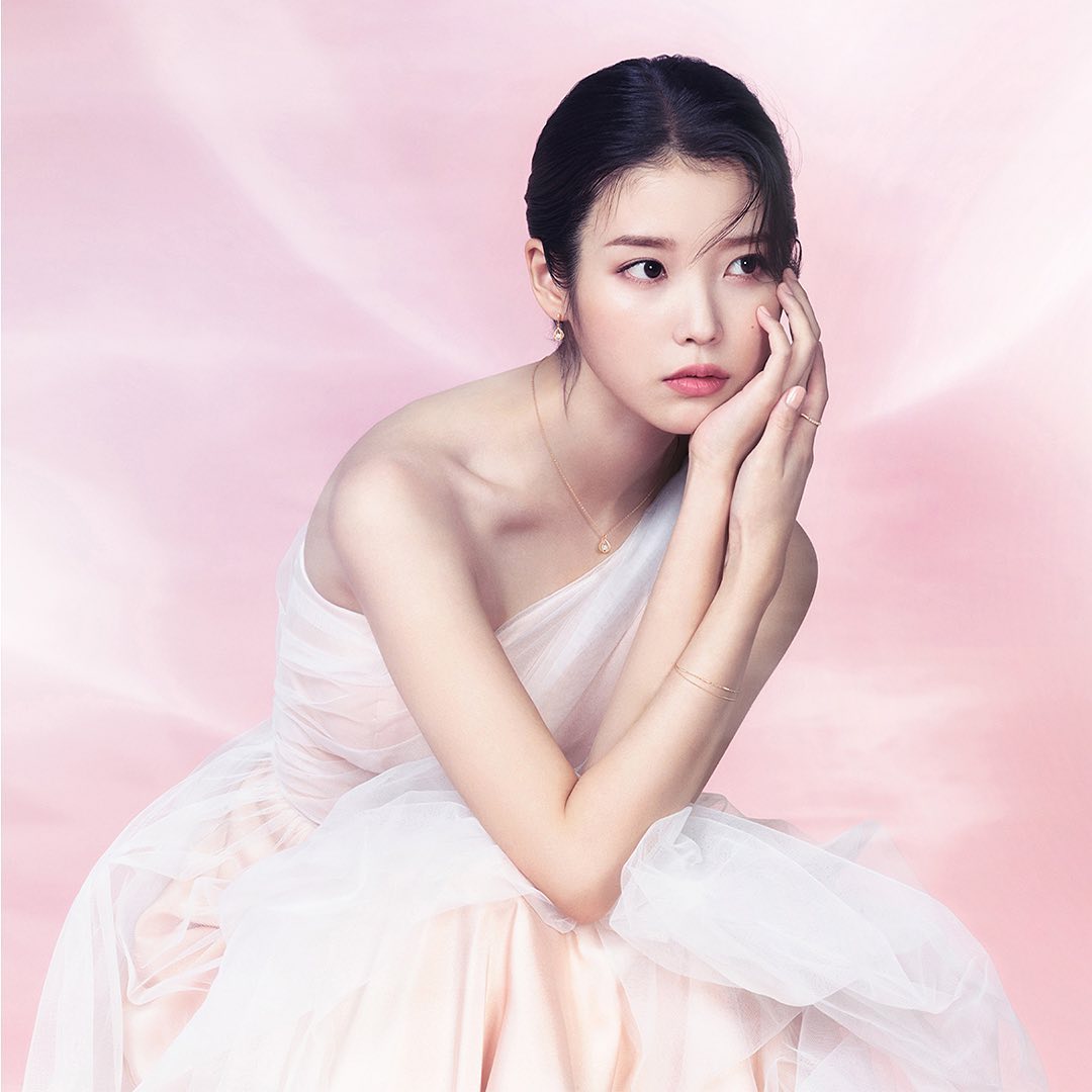 IU Jewelry pictorial video.