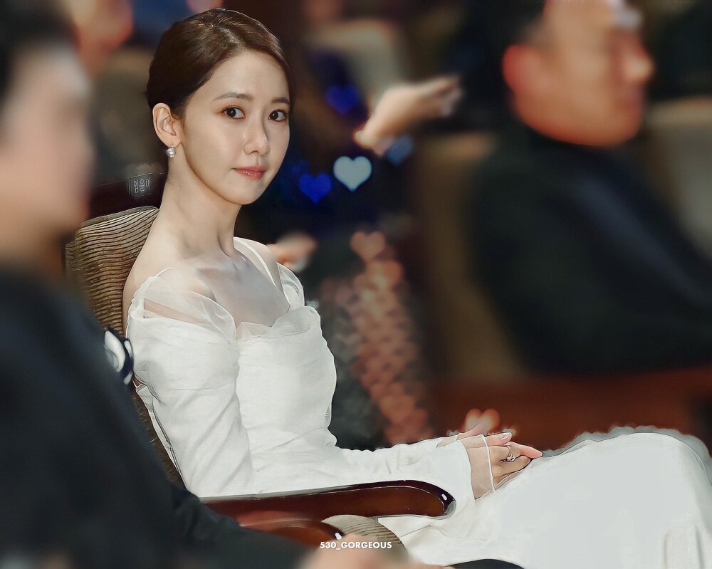 Yoona, how have you been doing at the 2021 Blue Dragon Awards?