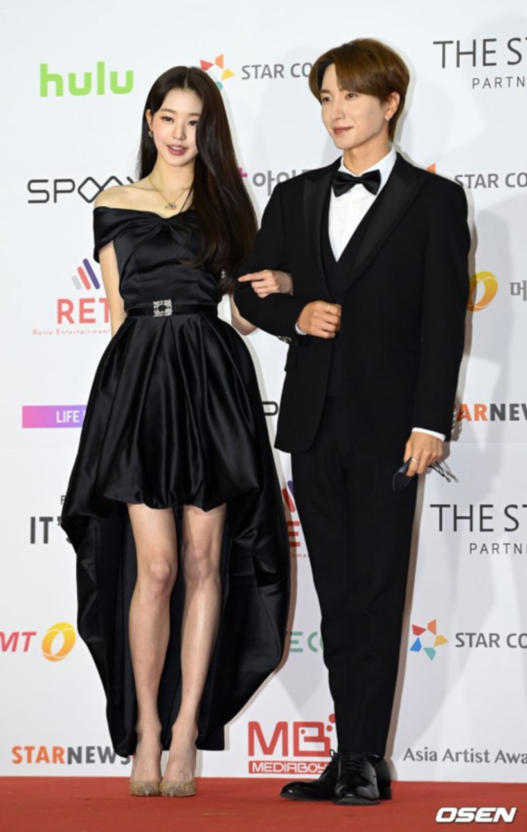 LeeTeuk's Ive Jang Won Young's height. Already hundreds of millions of sponsorships.